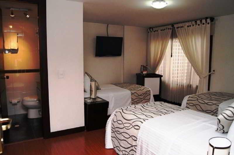 Emporium Hotel 3*