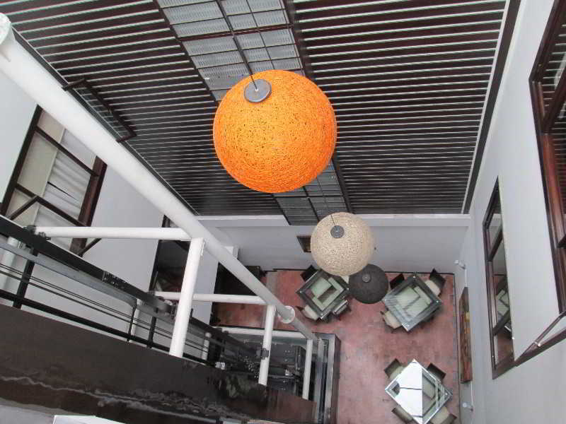 Emporium 3*